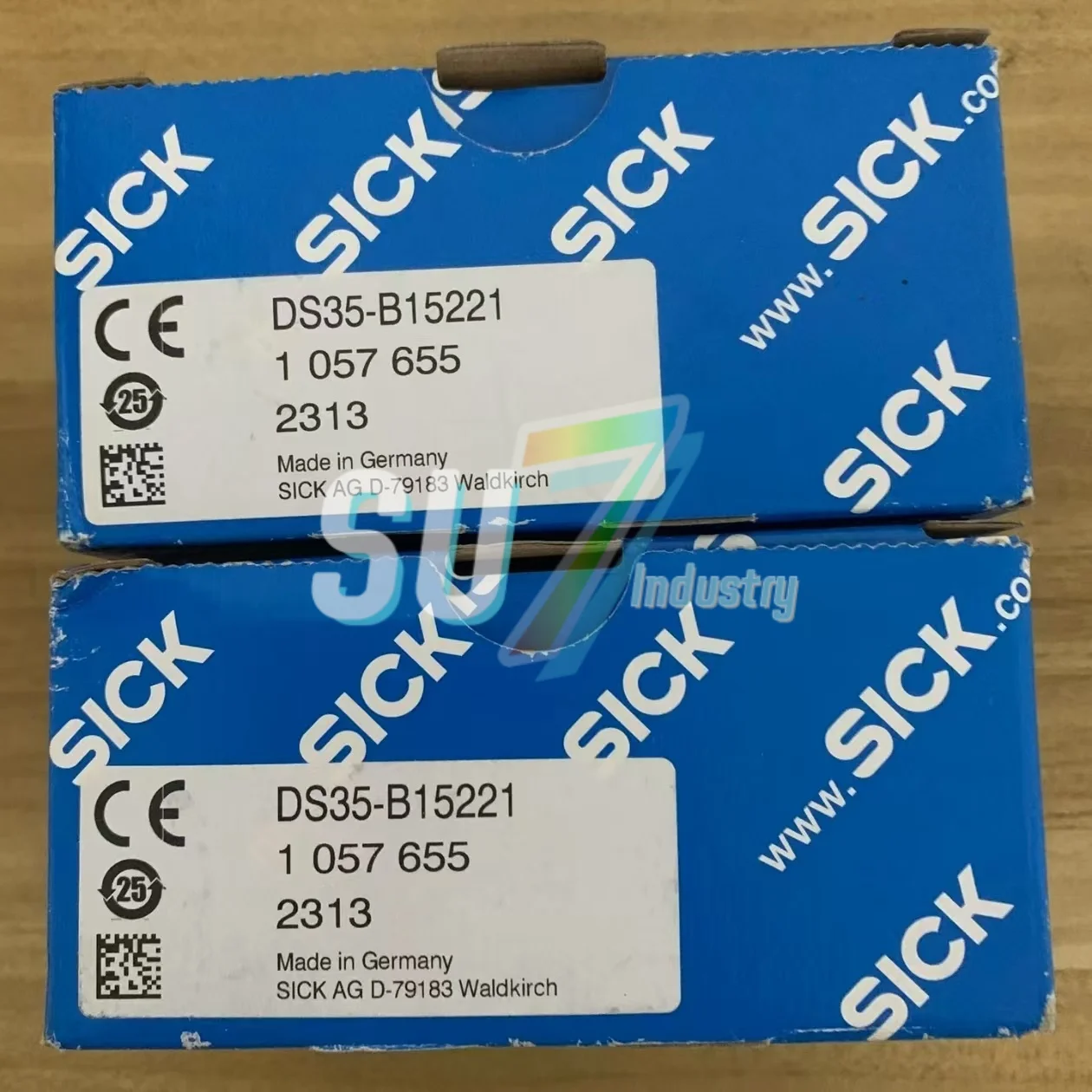 DS35-B15221 1057655    New In warehouse   Distance Sensor