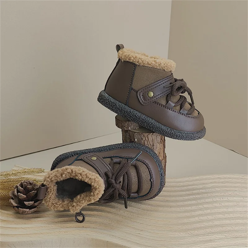 Botas de invierno para bebé, botas de cuero cálidas de felpa para niños, botas de nieve de suela blanda a la moda para niñas pequeñas, EU 16-25, novedad de 2024