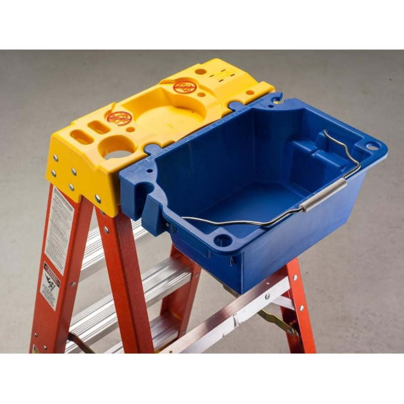 Werner 6204 stepladders, 4' Length, 19.92" Base Width, 7" Height, Orange, 4 Ft