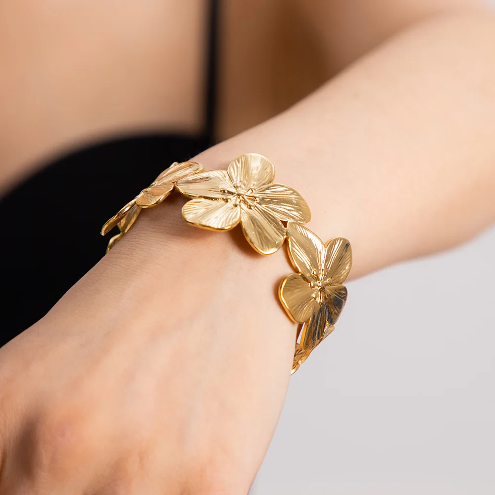 1PC Damen Mode Trendy Wasserdicht Edelstahl Blume Armband Schmuck Datum Reise Bankett Party Urlaub Dressing Geschenk