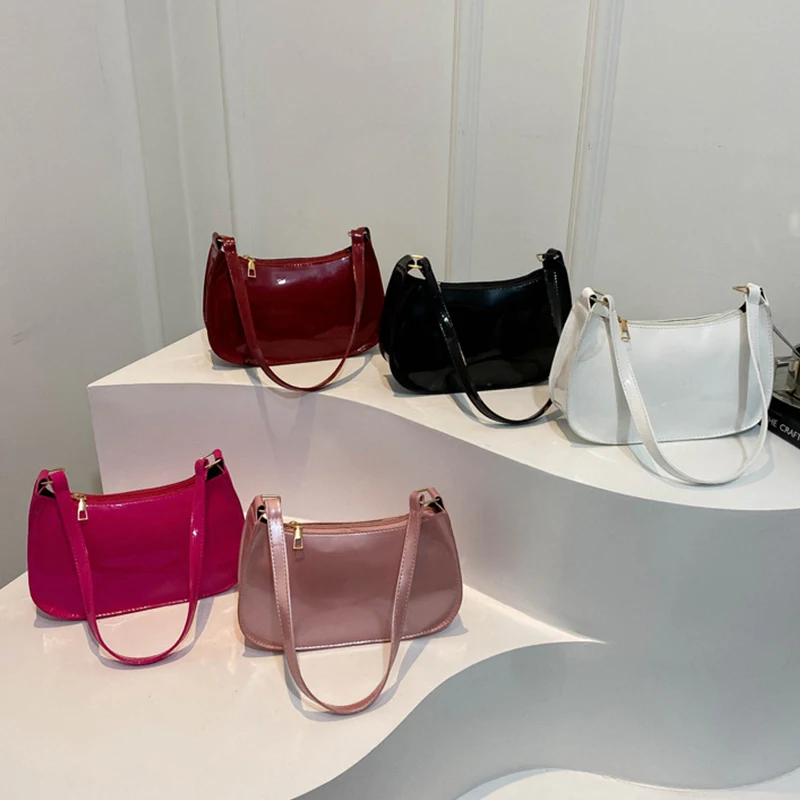 Borsa a tracolla vintage in pelle verniciata Borse da donna alla moda Borsa sotto le ascelle Hobos di design casual