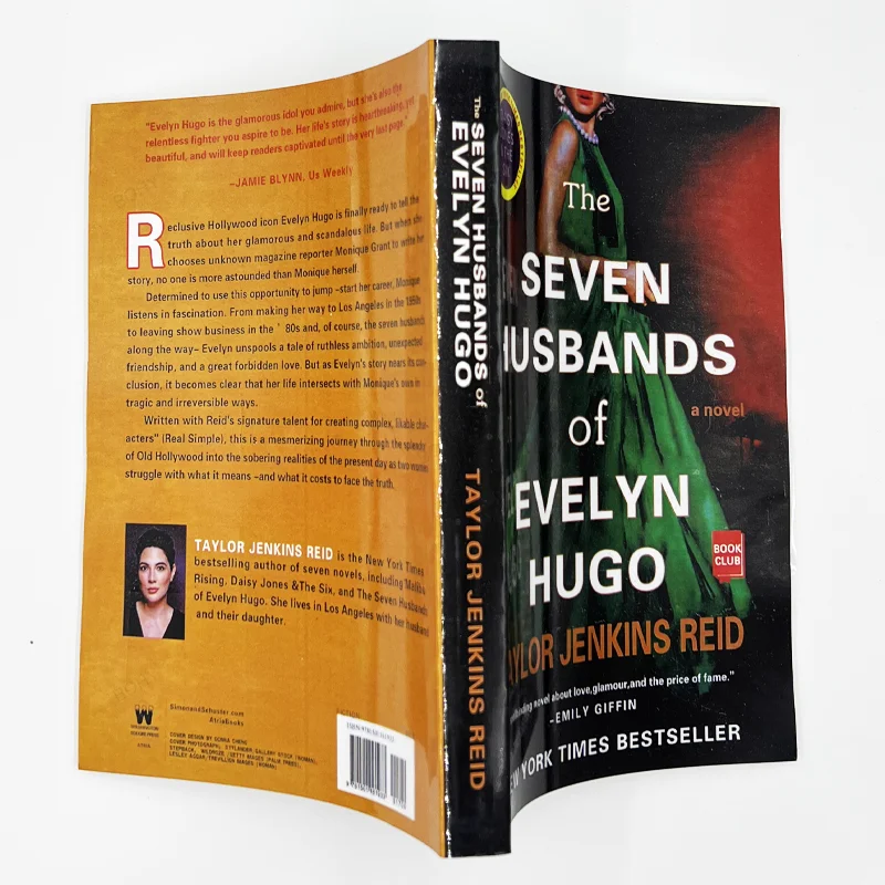 Livro em inglês dos sete maridos de Evelyn Hugo Story