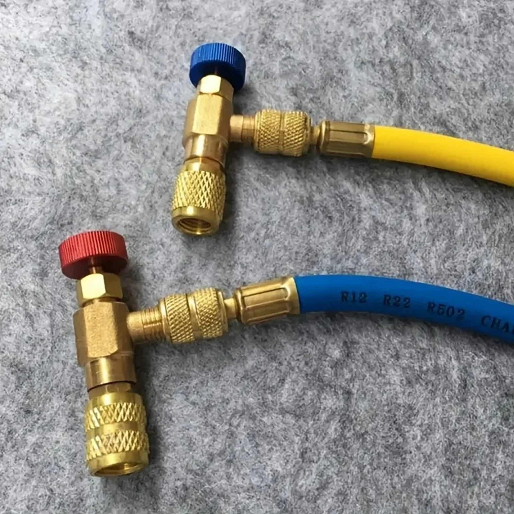 1 szt. Adapter do klimatyzacji i chłodzenia R410A R22 1/4\" z zaworem bezpieczeństwa cieczy, wąż i adapter miedziany R22 do ręcznego napełniania