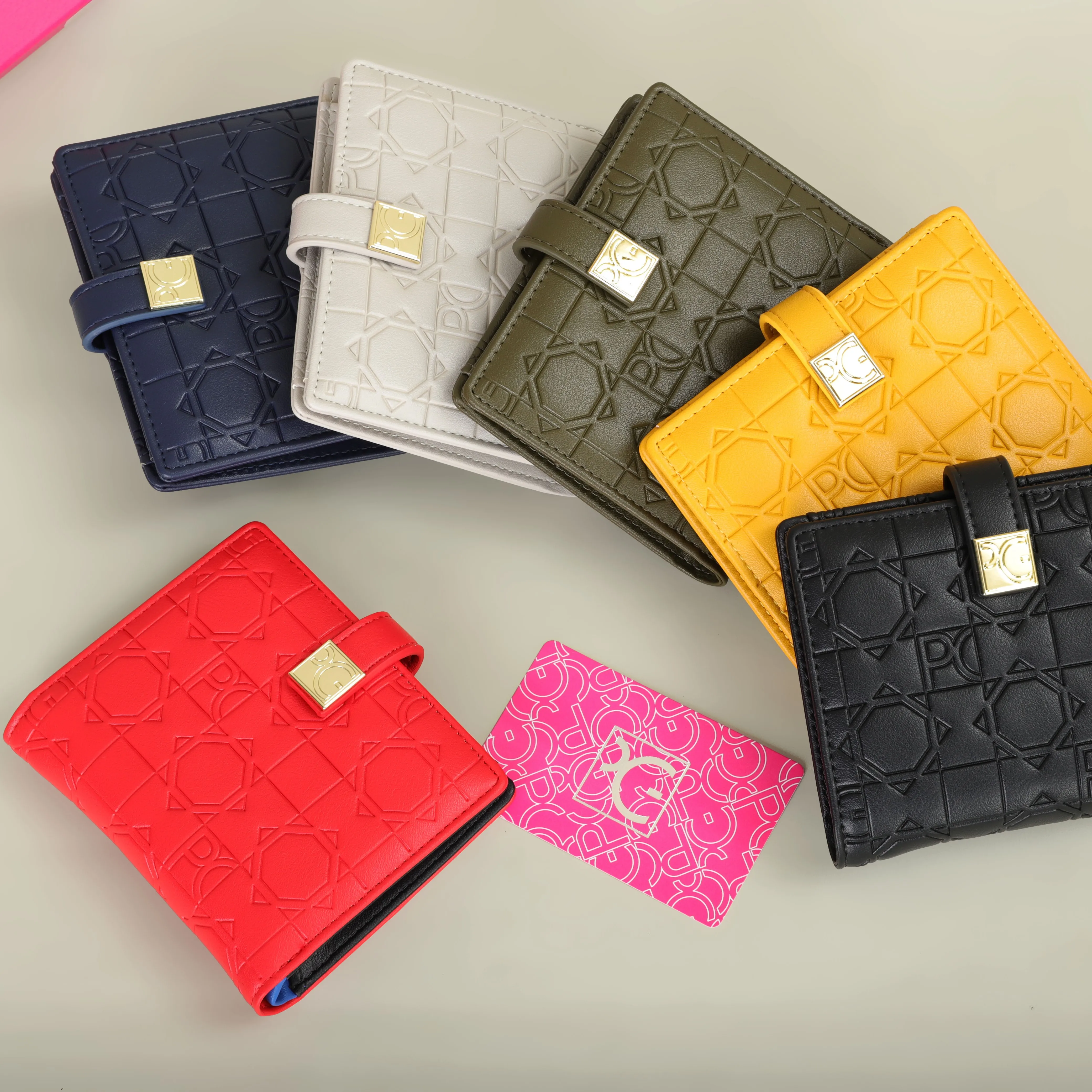 PG wallet Fashion Classic Retro Women's Universal Wallet Letter Printed Portable Card Bag Zero Wallet Wallet