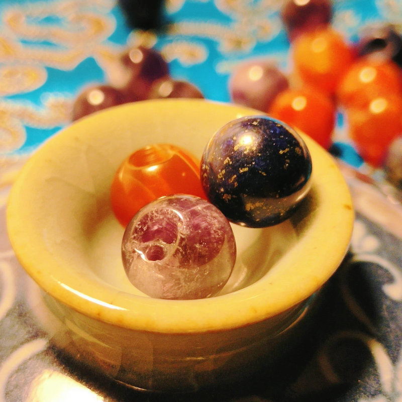 Пуговицы в форме шара из нефрита, 10 мм