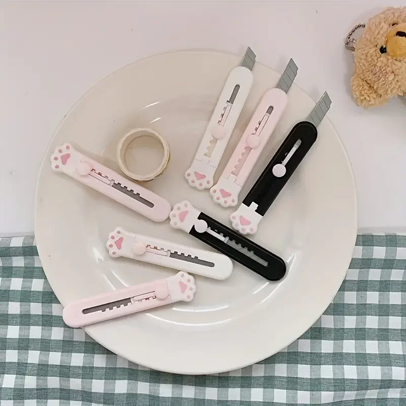 9 Pieces (3 colors) Cute And Practical Mini Cat Claw Cutting Machine Convenient For Packaging And Paper Cuttings