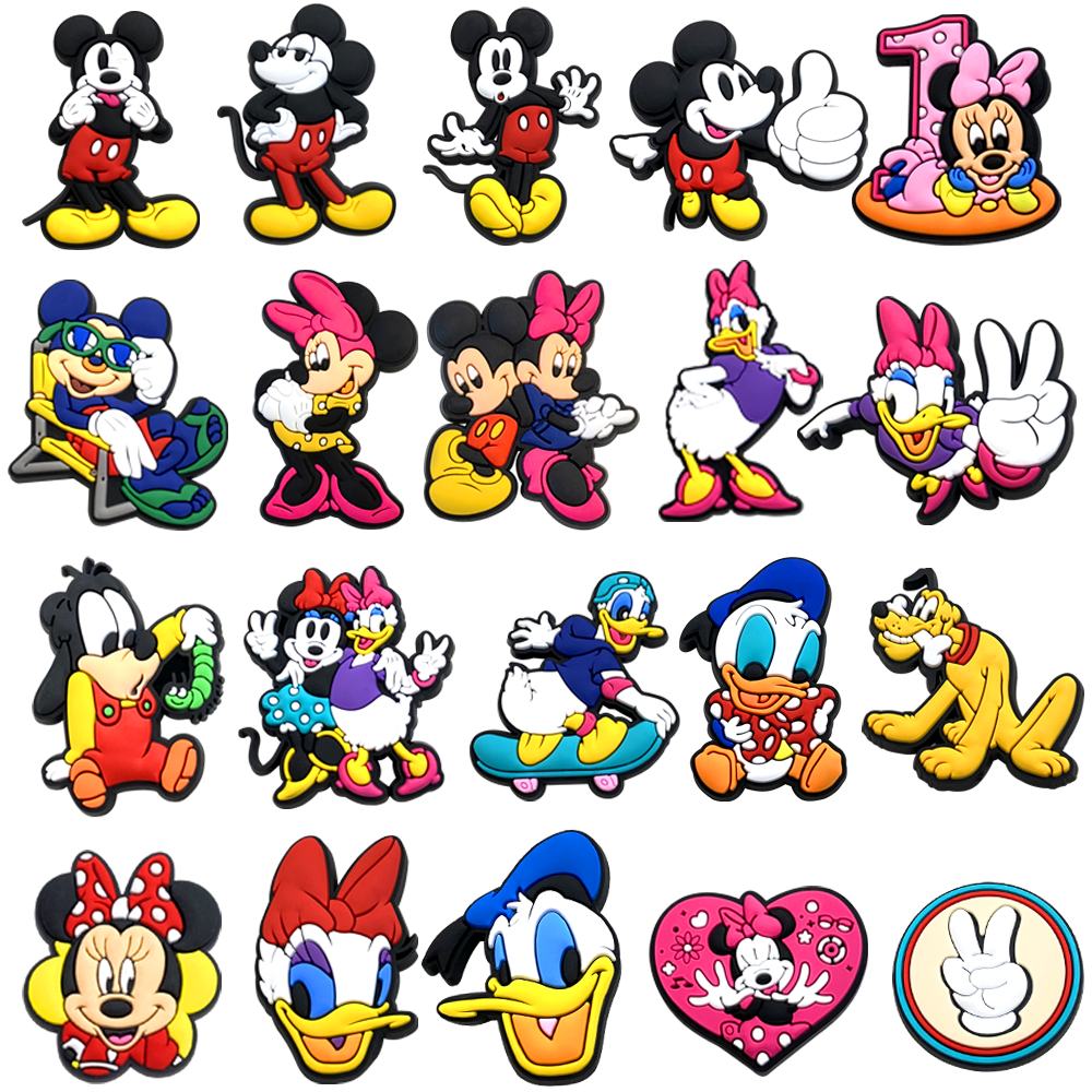 MINISO 48 pezzi Disney Topolino e Minnie Scarpe Charms Accessori in PVC Punto fai da te Decorazione scarpe Zoccoli Sandalo Fibbia da giardino