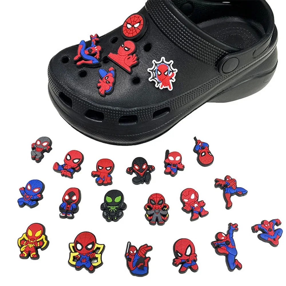 13 個スパイダーマンスパイダーマン靴チャーム漫画スーパーヒーロー靴アクセサリー宣言 DIY サンダルキッズギフトビーチバッグ装飾