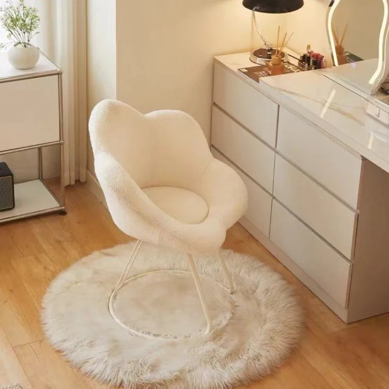 X&D Light Luxury High-end Instagram Style Makeup Stool For Home Use Women's Bedroom Backrest Chair Simple Dressing Stool New Hot