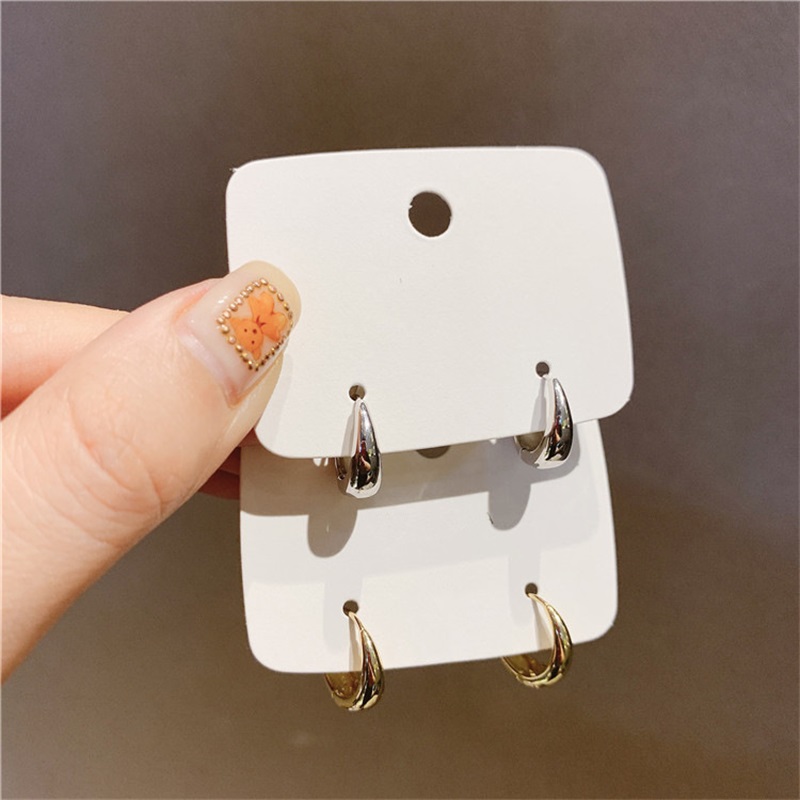 Huitan moda brincos de argola de metal para mulheres simples versátil uso diário acessórios de orelha jovens meninas joias de declaração