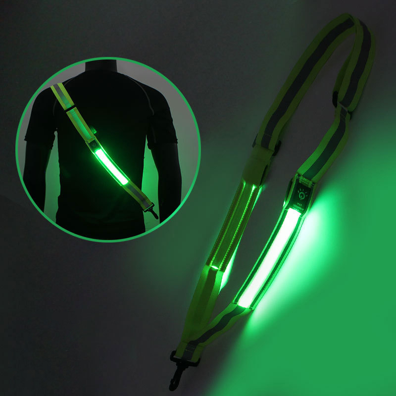 Correas reflectantes con luz LED recargable, correas de hombro ajustables para hombres y mujeres, equipo nocturno para senderismo al aire libre, trotar y caminar