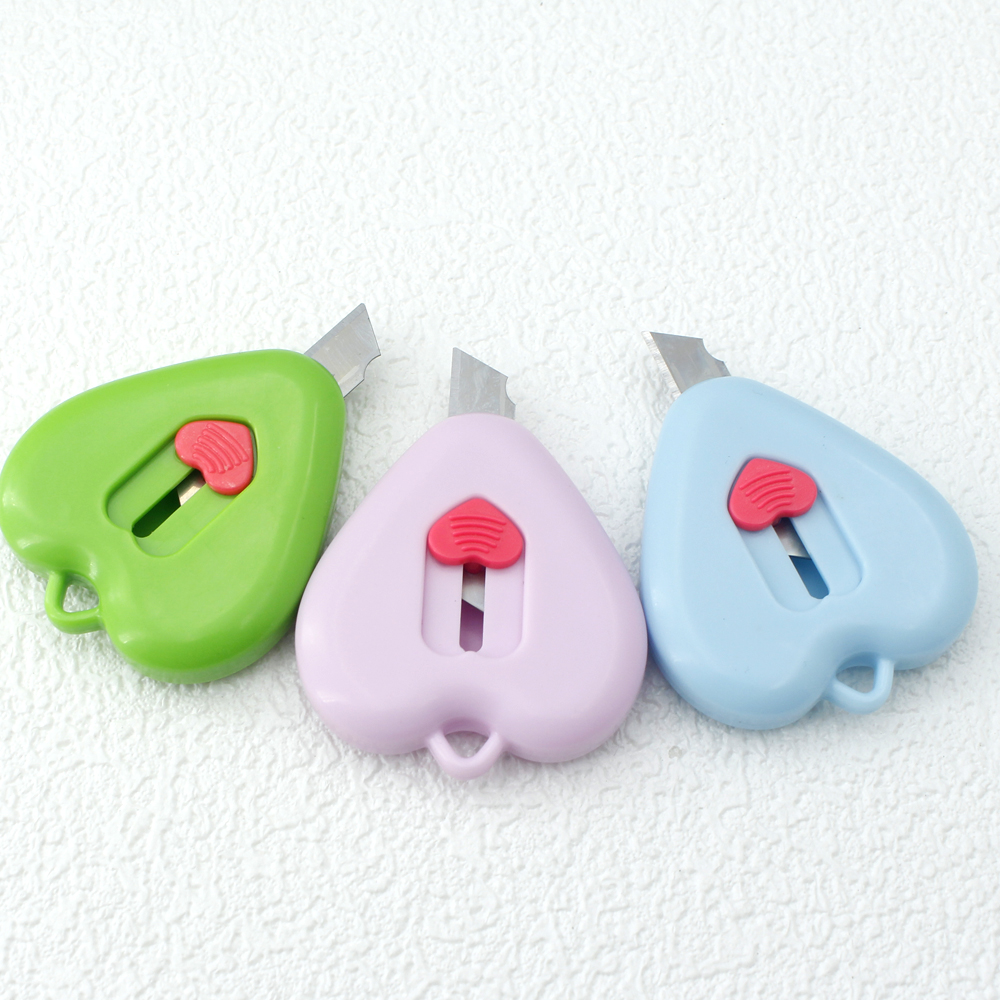 Универсальный нож в форме сердца с цветной схемой Macaron, милый и полезный мини-нож для распаковки упаковок