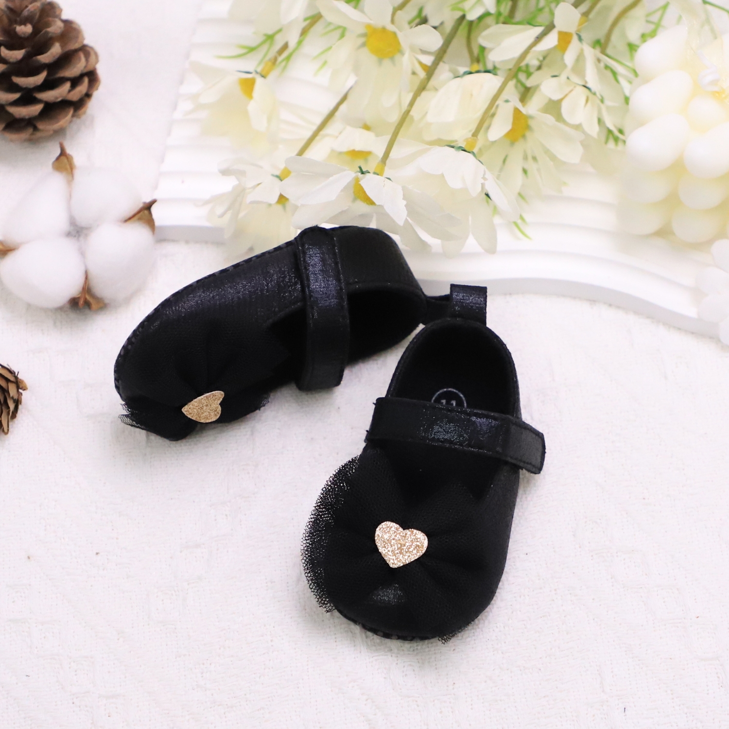 Buty dziecięce Pierwsza para dziecięcych butów dla maluchów Buty dziecięce Oddychające antypoślizgowe modne buty dziewczęce Princess Lace Style