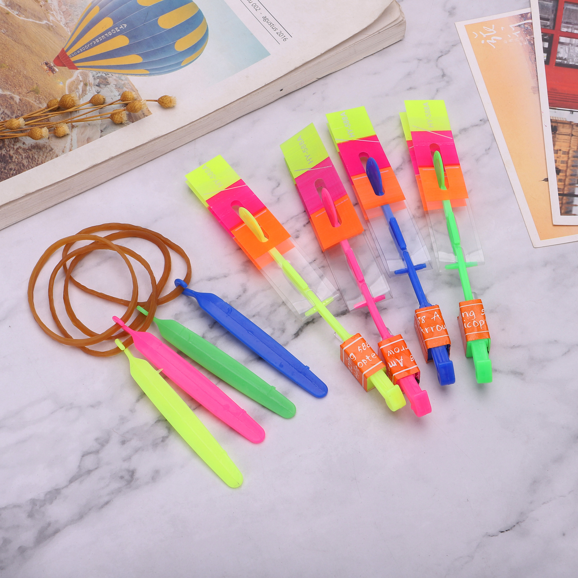 10 stuks led-lichtraketten - helder vliegend speelgoed met katapultwerpers, feestartikelen voor verjaardagen, Halloween, Kerstmis