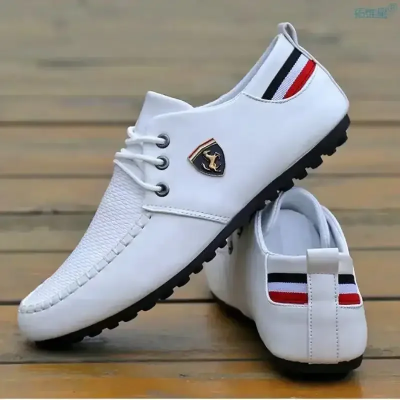 2024 zapatos de conducción transpirables de Color sólido para hombre, zapatos de guisantes transpirables de nuevo estilo para primavera y otoño, zapatillas de deporte británicas