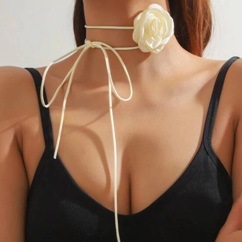 Collier ras du cou en Imitation de perles pour femmes, exquis, à la mode, avec nœud papillon, en velours, personnalité, bijoux simples pour femmes
