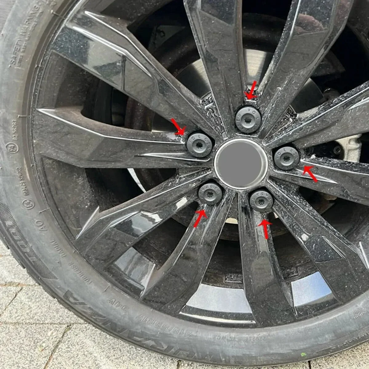 Uniwersalne nakładki na piasty kół samochodowych 17 mm, antykorozyjne, osłony na śruby piasty, nakrętki, śruby, pyłoszczelne, akcesoria samochodowe, 20 sztuk