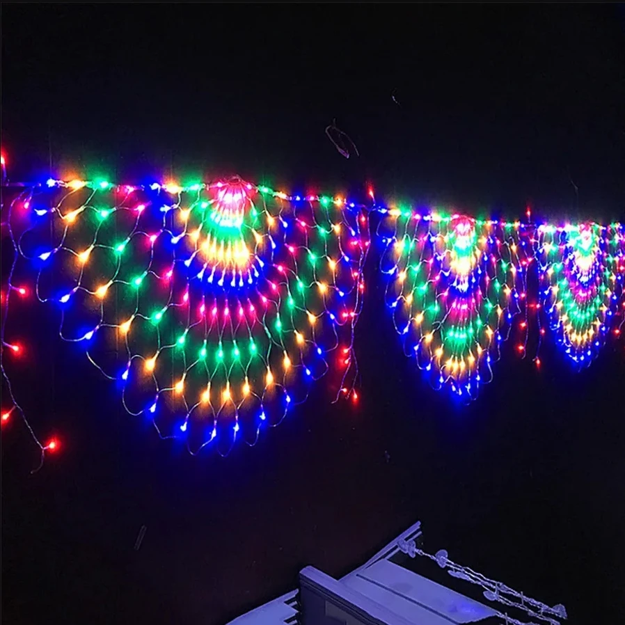 ไฟราวตาข่าย LED กลางแจ้งขนาด3.2*0.6ม. สายไฟประดับลายนกยูงกันน้ำสำหรับตกแต่งสวนชายคา