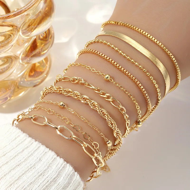 10 Uds. Pulsera de cadena de serpiente plana de Color dorado con declaración Vintage, pulsera de Metal multicapa bohemia, joyería de verano para mujer