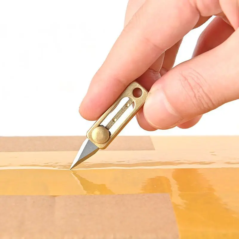 1 Pcs Brass Mini Box Knife Pocket Push-pull Knife Portable Portable Keychain Pendant Demolition Express Letter Opener