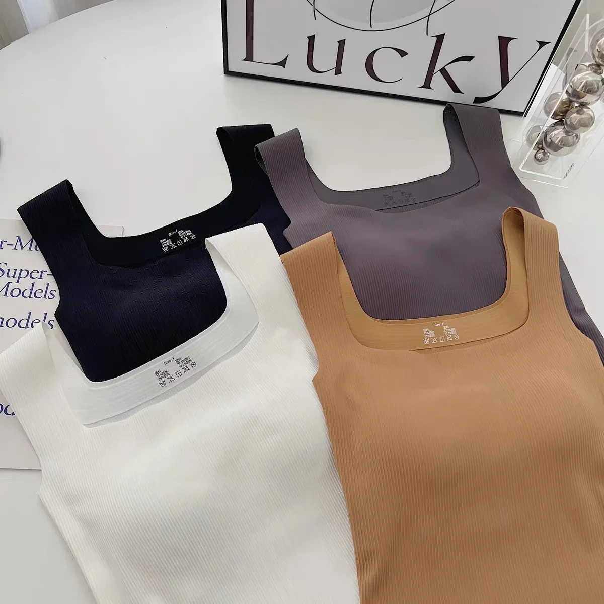 New Wide Shoulder Camisole Square Neck Beautiful Back Threaded Vest Women's Seamless One-piece Fixed Cup Casual Solid Tops