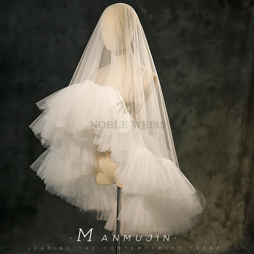 1T Kurzer Hochzeitsschleier Rüschenrand Tüll Brautschleier mit Kamm Flauschiger Brautschleier Hochzeitszubehör Maßgeschneidert