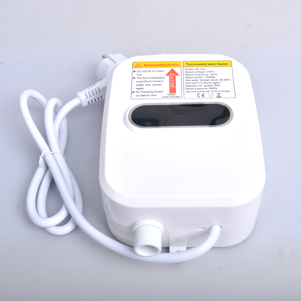 เครื่องทําน้ําอุ่นทันทีฝักบัวก๊อกน้ําห้องน้ํา EU Plug เครื่องทําน้ําอุ่น 3500W ดิจิตอลสําหรับ Country House Cottage Hotel