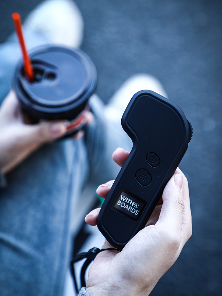 Electric skateboard with remote control Four-wheel skateboard for adults Sitable skateboard trolley case