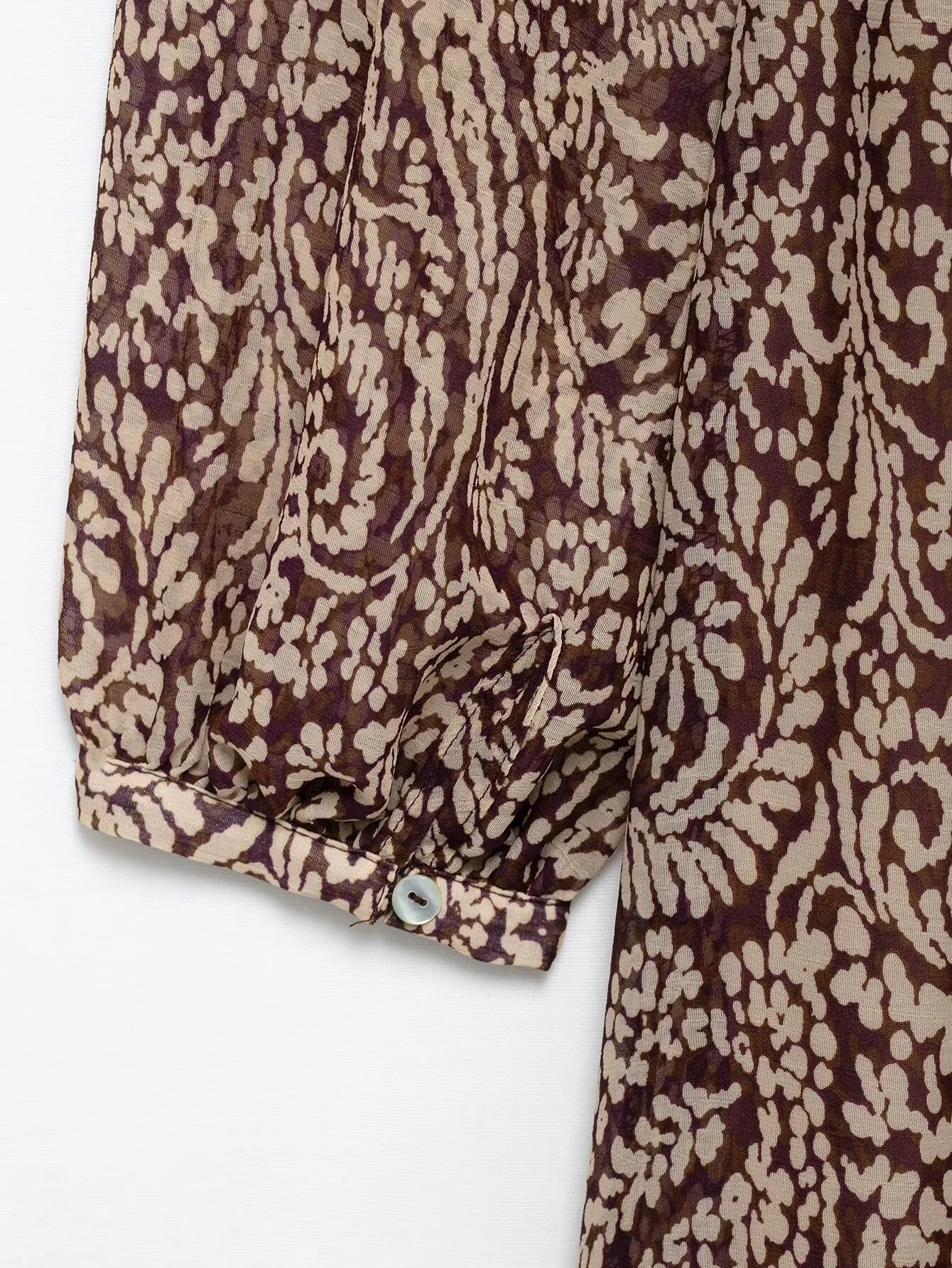 Robe mi-longue à col en v pour femmes, nouveau produit, empilée, décorative, imprimée, mode, motif rétro, jupe imprimée, printemps 2025