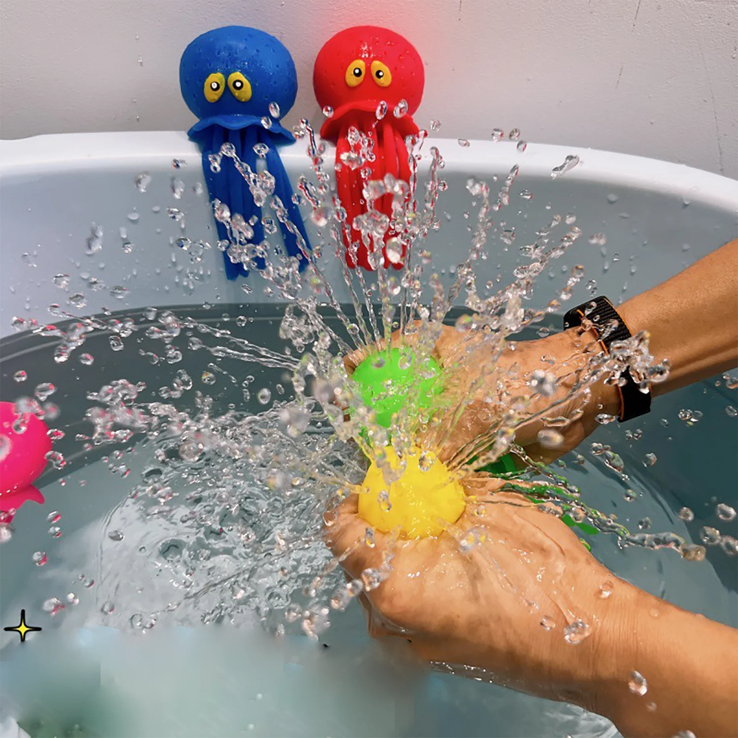 Wasserspray-Oktopus zum Kneifen und Musik, Meerestiere, Badespielzeug für Kinder, TPR-Wasserspiel- und Dekompressionsspielzeug, Sommer