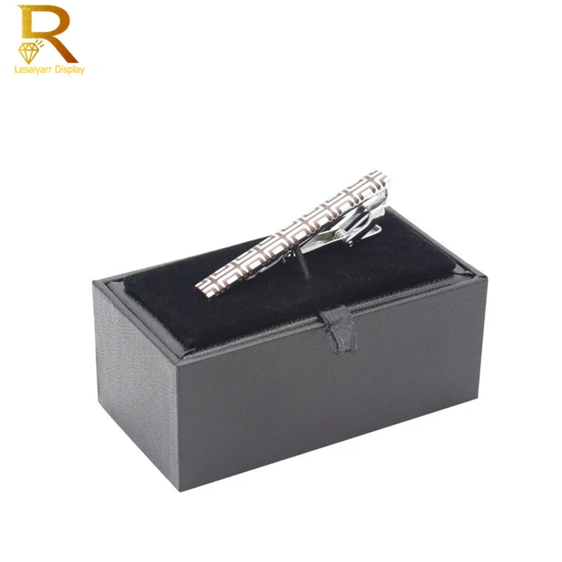ขายส่งผู้ชาย Cufflinks กล่องบรรจุภัณฑ์หนังเทียมสีดํา Organizer เครื่องประดับ Cuff Links กล่องเก็บคริสต์มาสของขวัญ Casket