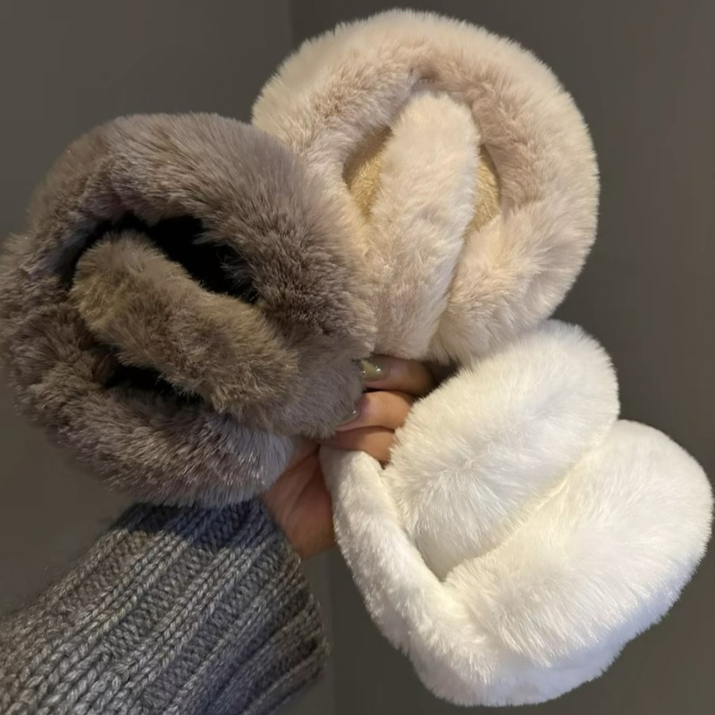 Orejeras de felpa blancas crema para hombre y mujer, protección para los oídos anticongelante gruesa, calentador de orejas cálido, cubierta para los oídos antifrío suave a la moda