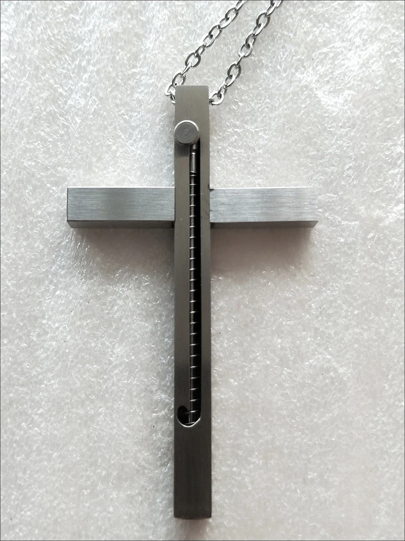 Pendentif croix rétractable en acier inoxydable, collier à breloques, bijoux fantaisie, gadgets cool pour hommes, femmes, cadeaux pour filles, outils multiples