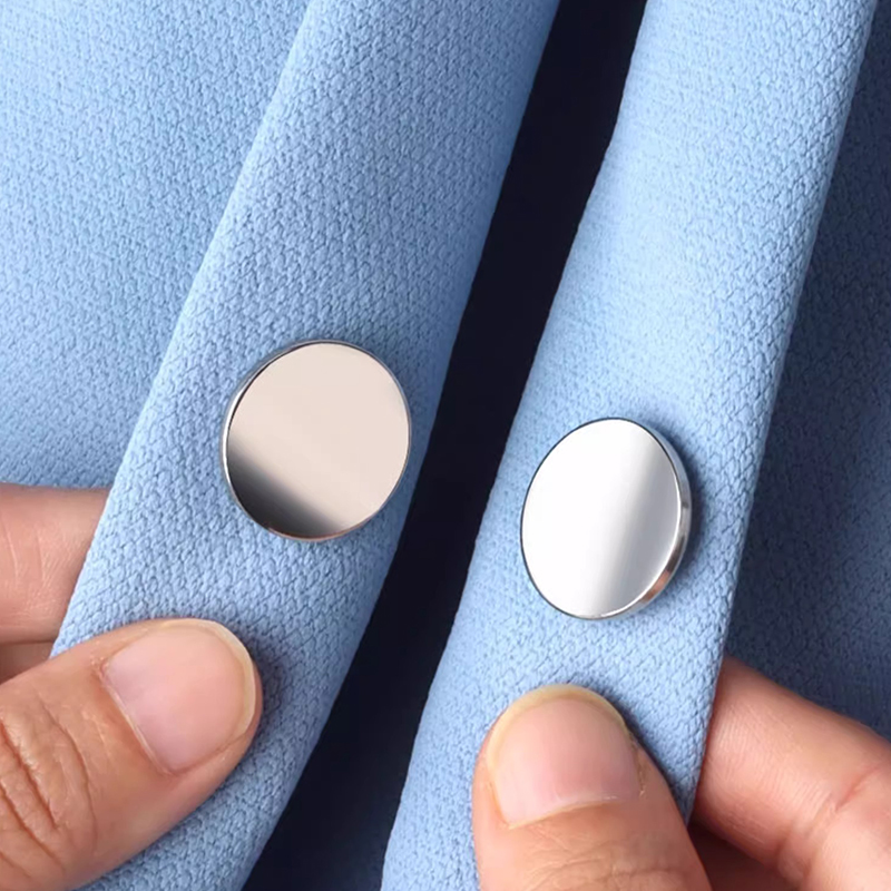 Moderner Magnethaken aus Metall, geeignet für Vorhänge – einfach zu installierende, an der Wand montierte Magnetschnalle