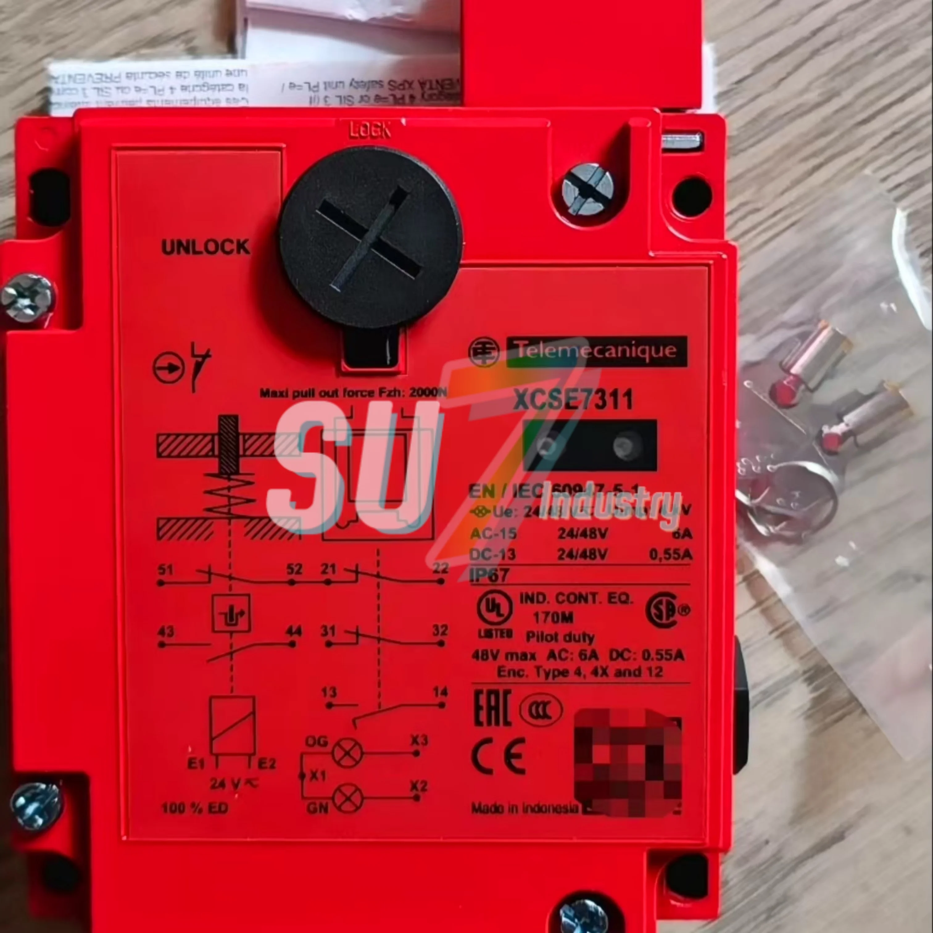 XCSE7311   Safety Interlock    New In warehouse