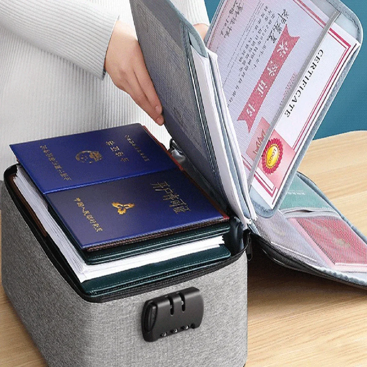 Documentpaspoorttas met hoge capaciteit, 3/5 lagen Oxford met slot, documentorganizer, grote ruimte voor A4-mappen, certificaten
