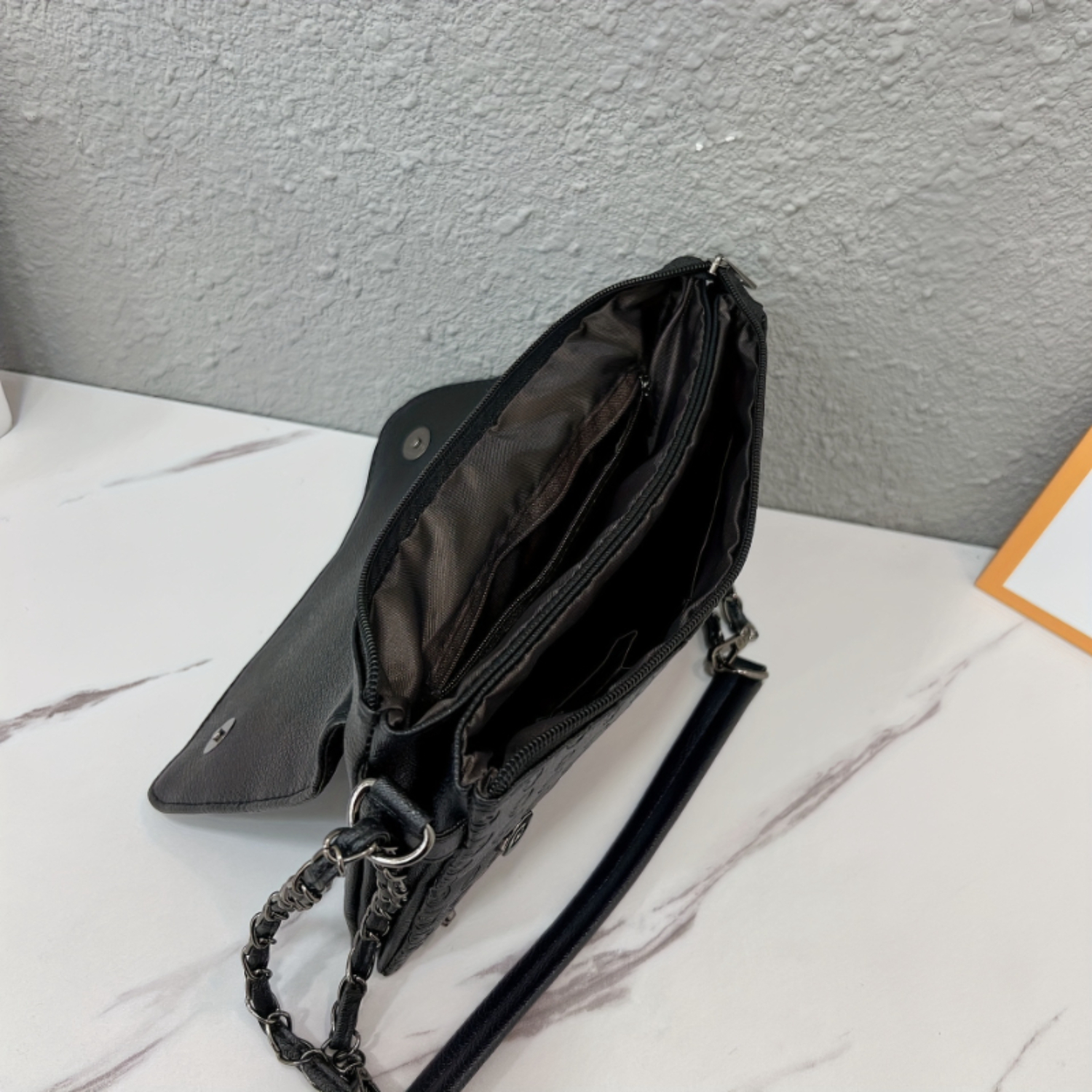 Skull Fashion Shoulder Bag, PU Leather Crossbody with Chain Strap, Small Square Designer Handbag