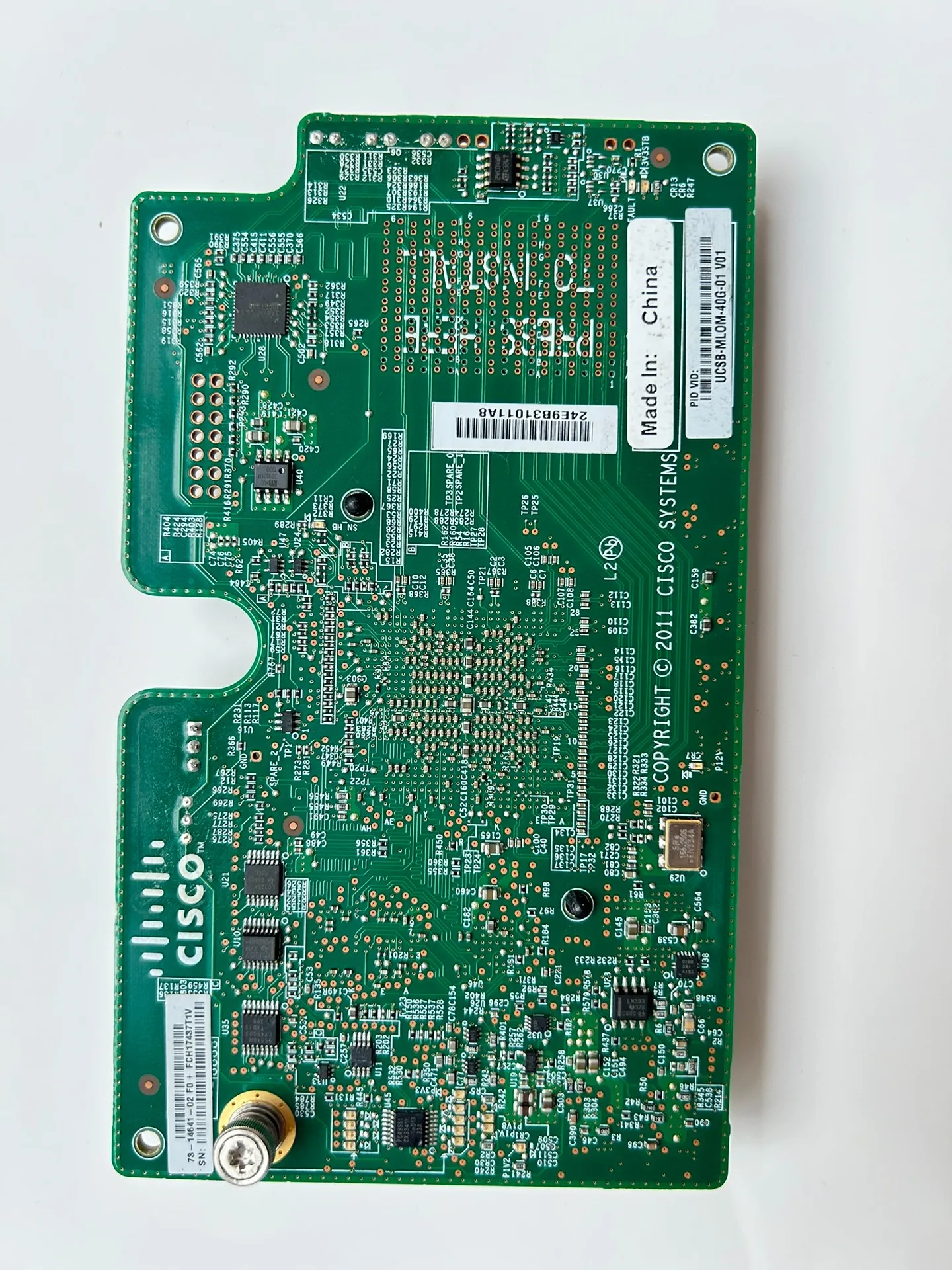 Известный бренд UCSB-MLOM-40G-01 v01