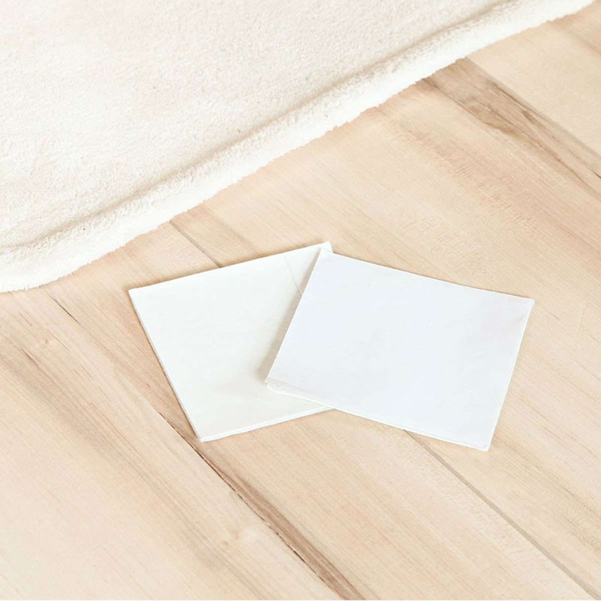 12Pcs Anti Slip Square Carpet Corners Double Sided Non Slip Adhesive Hook Loop Easy Install Floor Mat Sticker