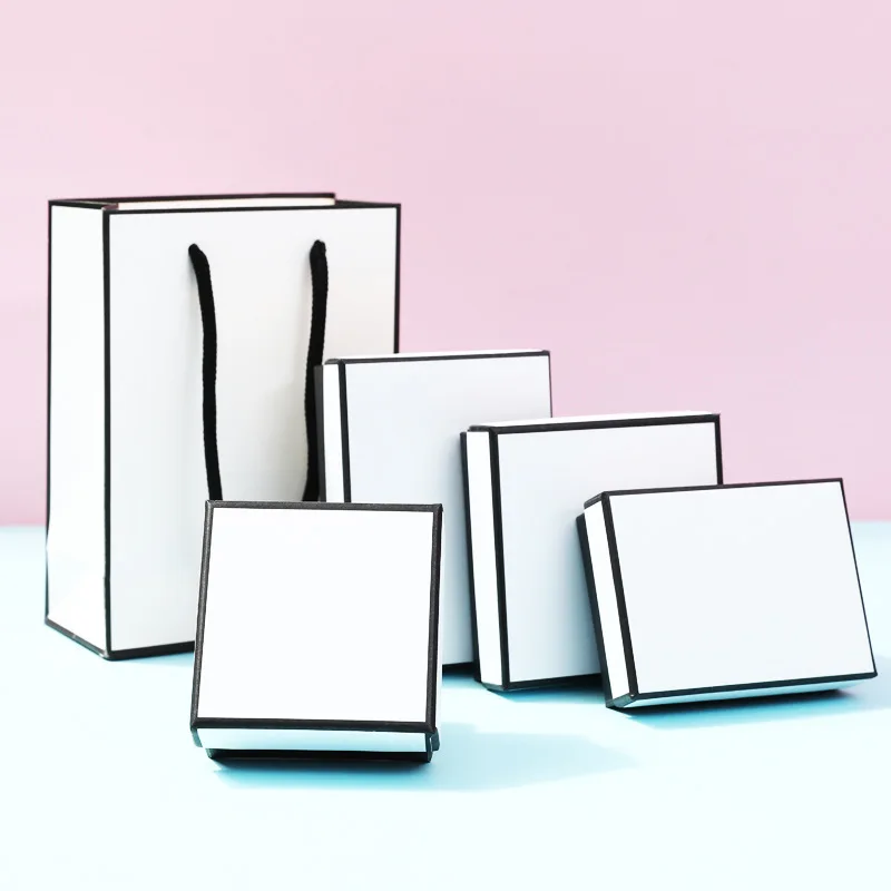 12 แพ็คสีขาวสีดํากระดาษแข็งกล่องเครื่องประดับต่างหูแหวนสร้อยคอกล่อง 7x9x3 ซม.กระดาษคราฟท์งานแต่งงานของขวัญฝุ่นกรณี