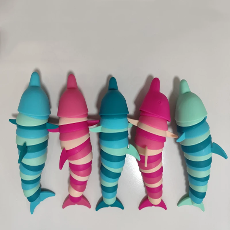 สีสัน Slug lobsterToy ข้อต่อยืดหยุ่น 3D Slug Fidget ของเล่นทุกวัยบรรเทา Anti-ความวิตกกังวล Sensory ของเล่นเด็ก