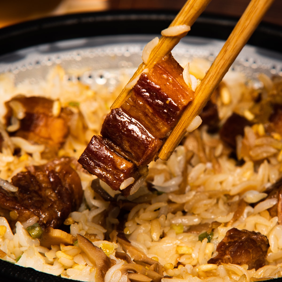 [2Packs] YUMEI Self-Heating Smoked Pork & Bamboo Shoots Clay Pot Rice Bowl, 10.4oz*2Packs