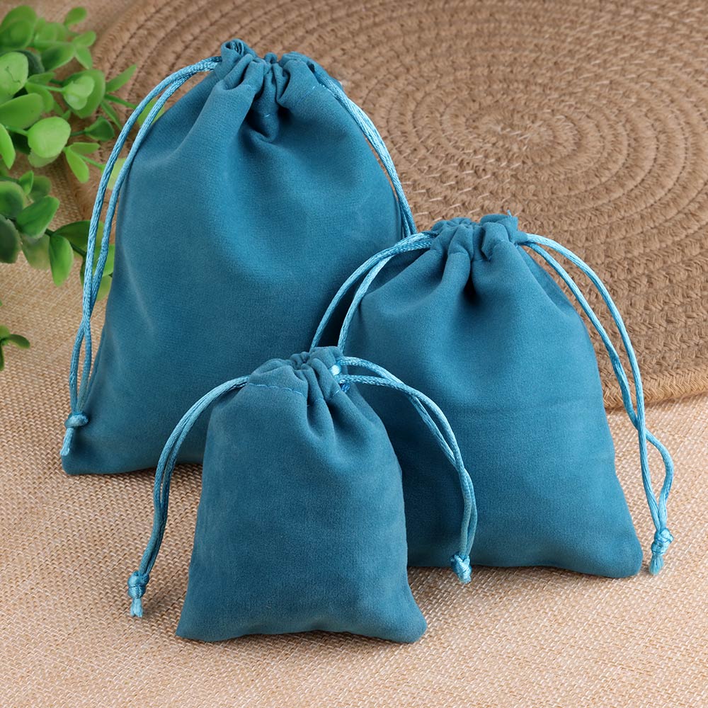 10 pçs 5x7cm cor misturada veludo sacos de presente alta qualidade veludo macio jóias de natal presente exibição embalagem malotes com cordão