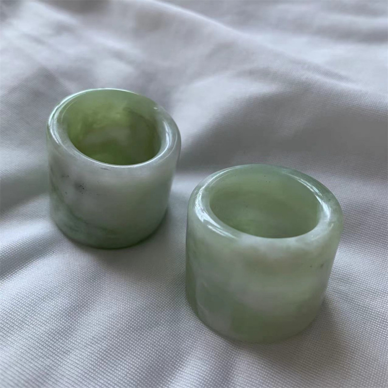 メーカー卸売遼寧省 Xiuyan 翡翠リングメンズセレブスタイル白翡翠リング卸売