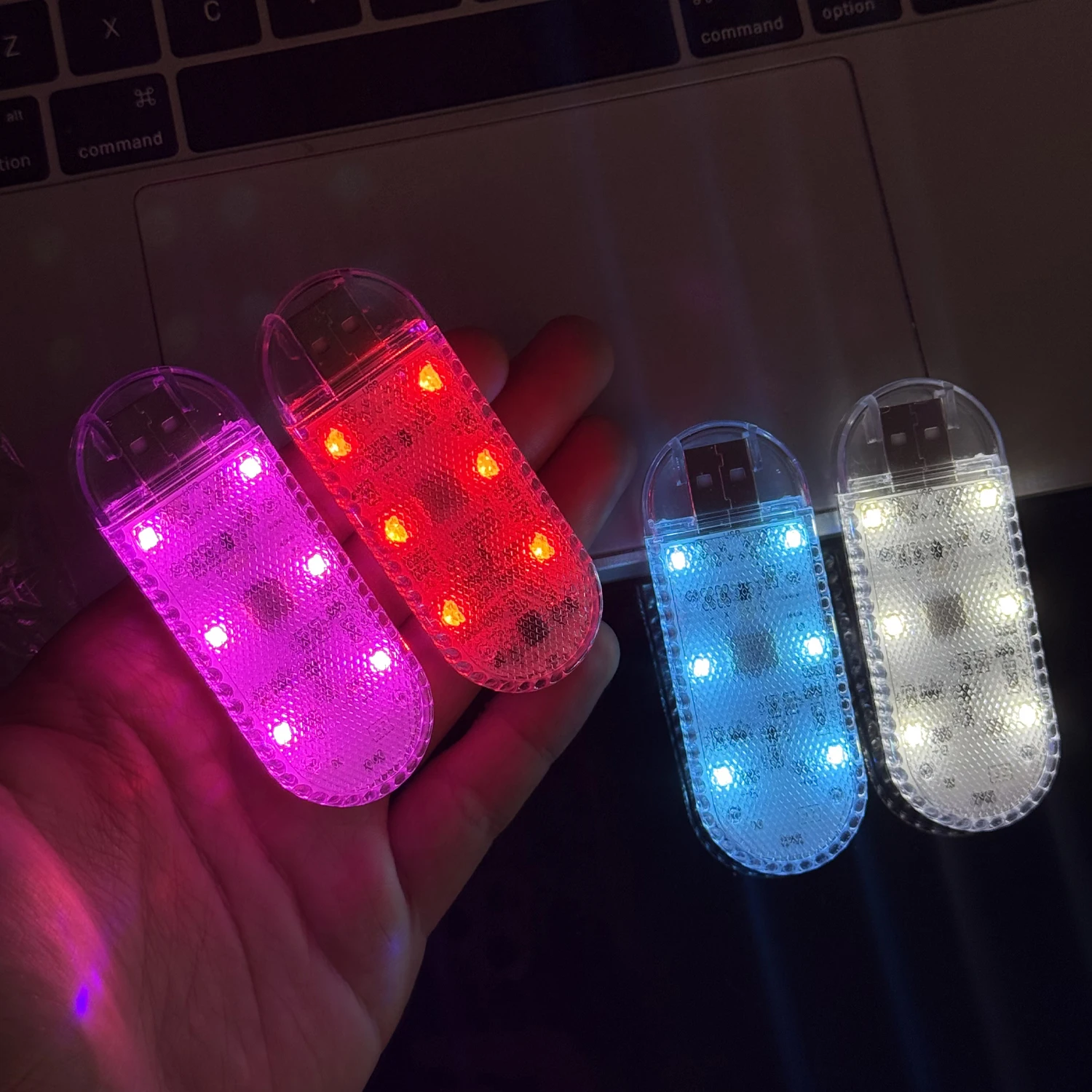 Luce interna per auto Touch Lampada da soffitto in velcro per tetto auto a mano Illuminazione per auto per interni Lampada da lettura notturna Lampada da lettura con ricarica USB