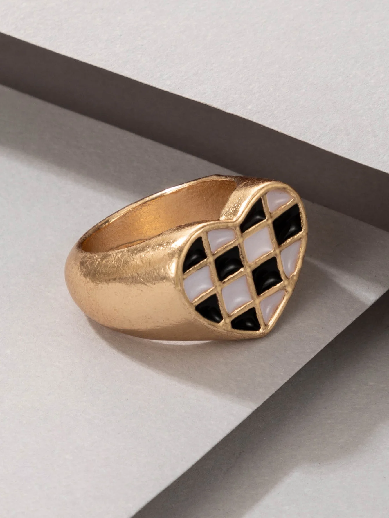 Docona Cincin Pasangan Hati Romantis untuk Wanita Geometri Tidak Beraturan Minyak Tetes Hitam dan Putih Perhiasan Pernikahan Modis Wanita