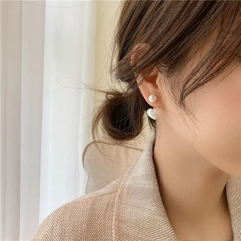 Pendientes colgantes de superficie lisa geométrica redonda de corazón de perla de imitación para mujer, joyería de moda de oreja versátil elegante, venta al por mayor