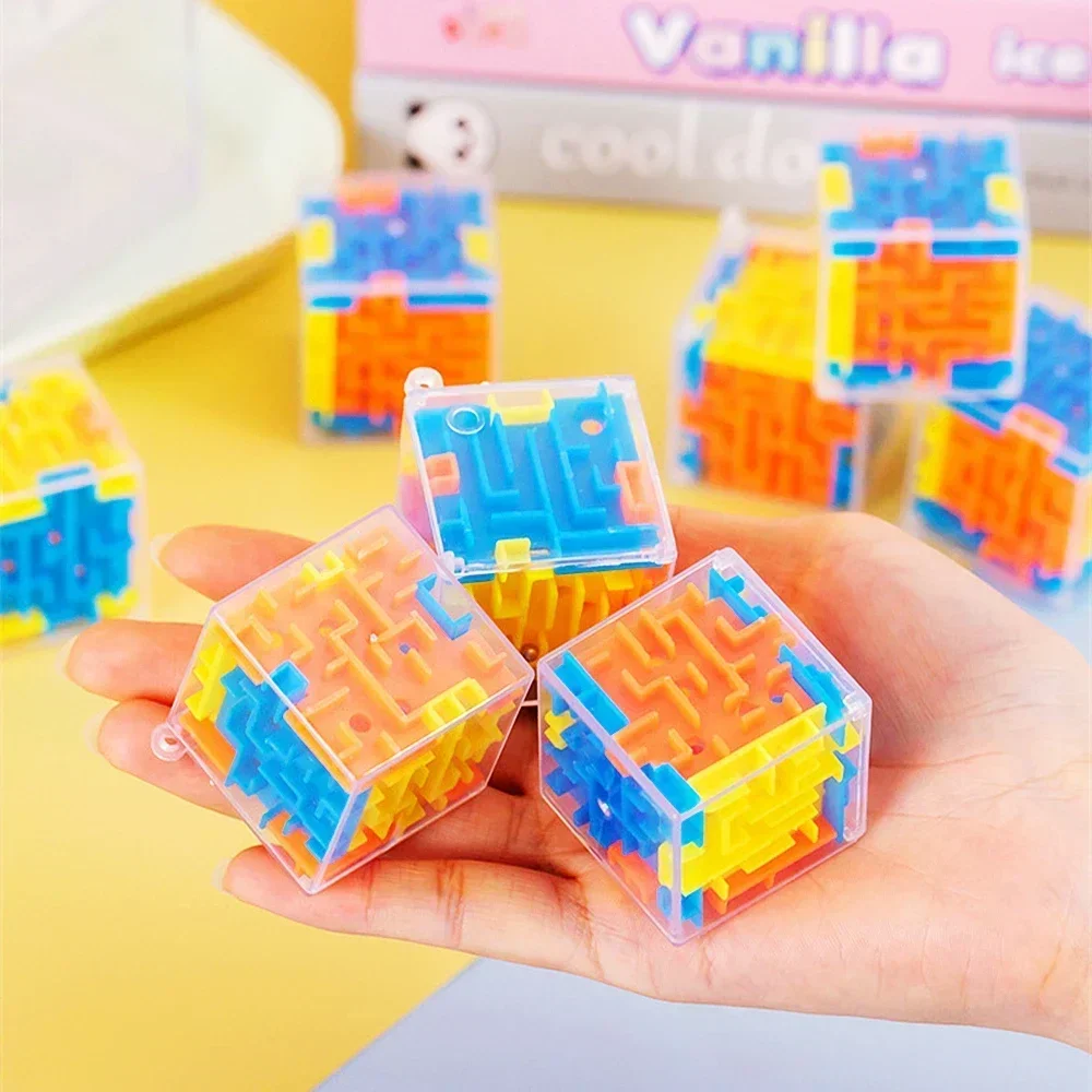 Labirinto 3D Cubo magico Puzzle trasparente a sei facce Cubo di velocità Palla rotolante Cubi magici Labirinto Giocattoli per bambini Giocattoli antistress