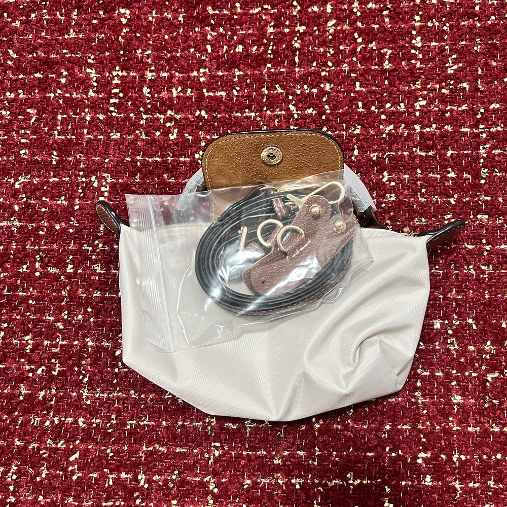 1 set of high quality LC women's waterproof nylon shoulder bag fashion detachable handbag mini bag 20*5*11cm