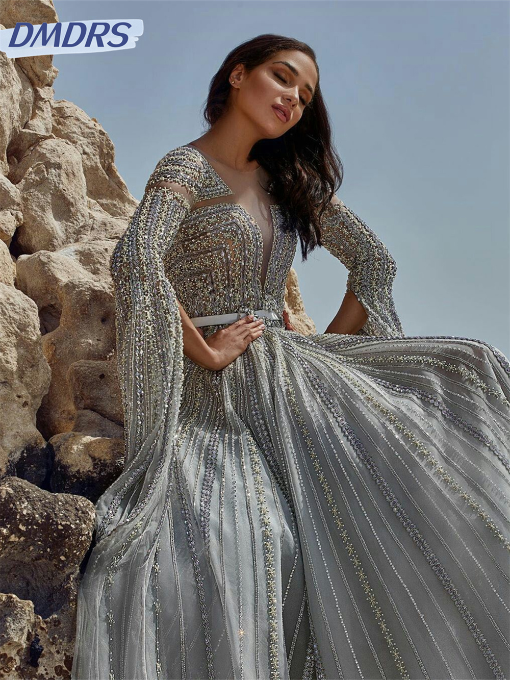 หรูหราลูกปัดเลื่อมชุดที่กําหนดเองเซ็กซี่ชุดเจ้าสาว Elegant แขนยาวความยาวชุดแต่งงาน Vestidos De Novia